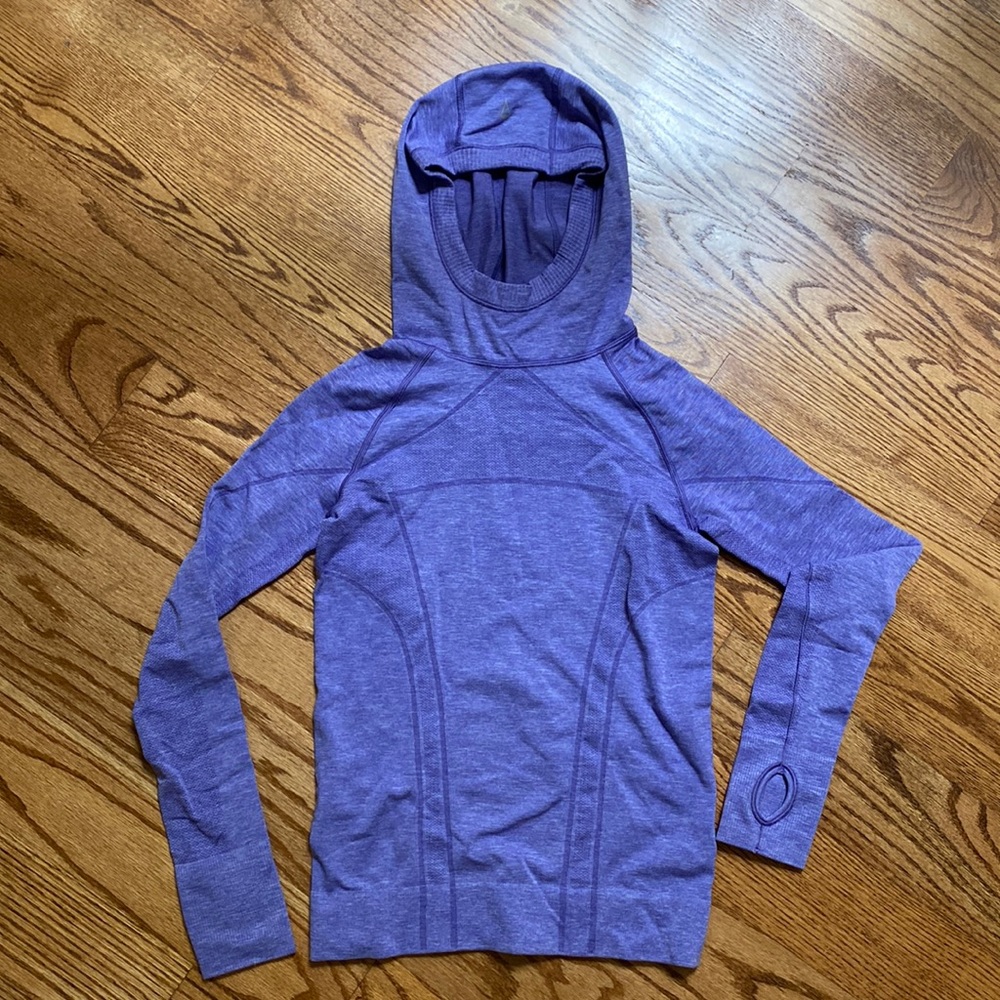 Ivivva Purple Size 12 Top with Hood. Excellent condition. Only worn once.